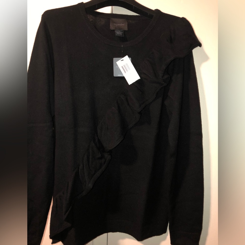 NWT Beautiful Magaschoni black 💯% cashmere sweater with diagonal ruffle accent